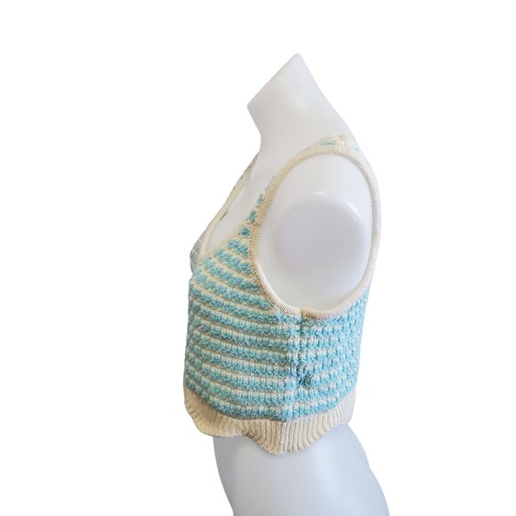 LA Hearts Lovely Blue Cream Cropped Sweater Tank Top Scalloped Hem Med - Picture 7 of 11